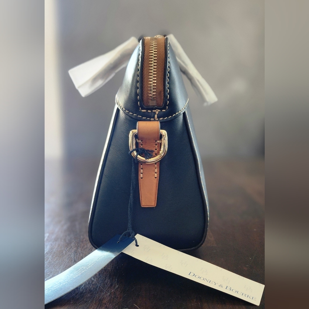 Dooney & Bourke Cameron Navy Wexford Leather Crossbody- BWXFD1075 MDBS - Picture 4 of 6